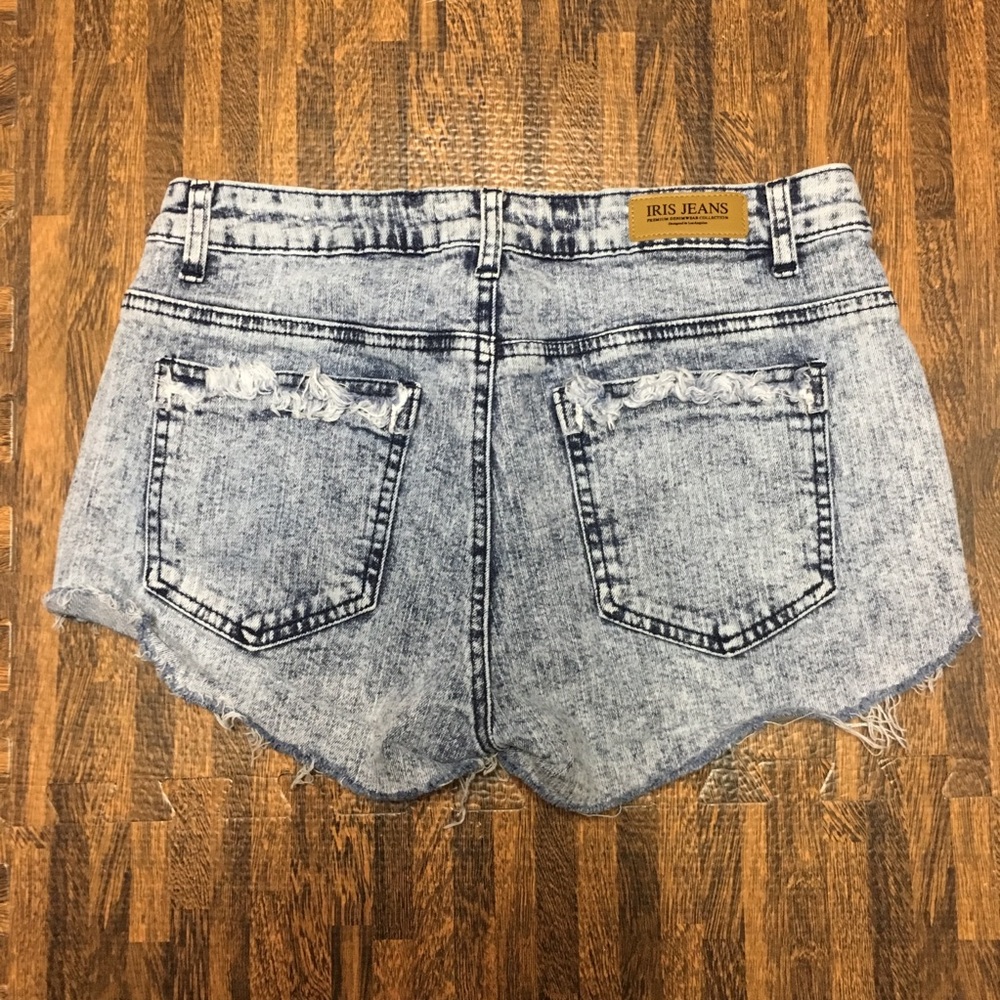 TRIBAL PRINTED SHORTS - Picture 2 of 3